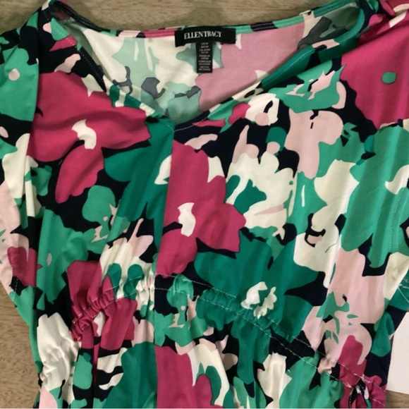 Ellen Tracy Floral Drawstring Top Size Medium NWT - Picture 7 of 11